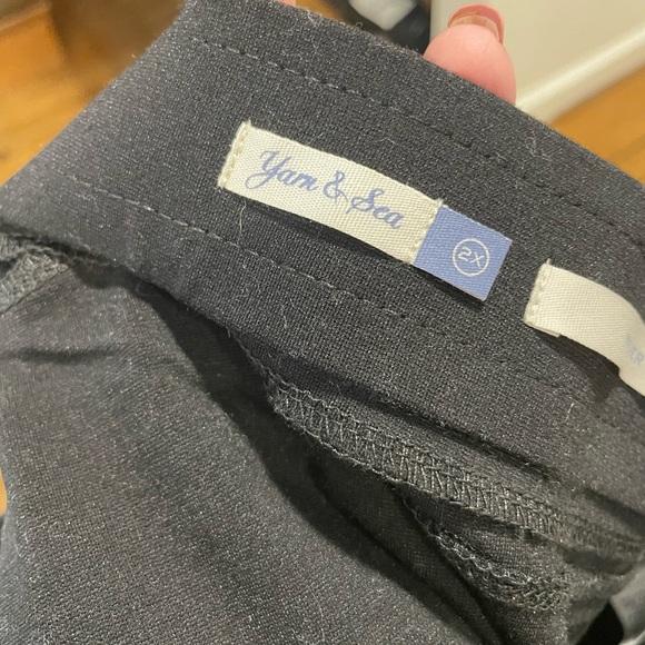 Women’s Black Pants ankle length 2X stretch pull on Yarn & Sea faux pocket - Picture 7 of 11